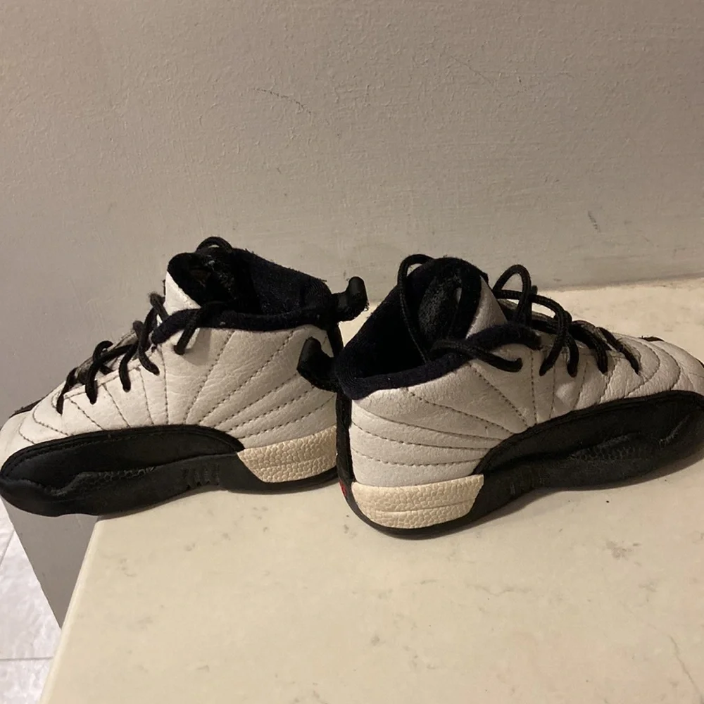 Air Jordan high top sneakers - Picture 2 of 4